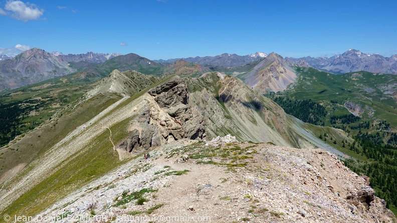 Crête de Peyrolle et de Malfosse (vue vers nord-ouest, Mont Thabor au loin) 2020-07-19 418.JPG