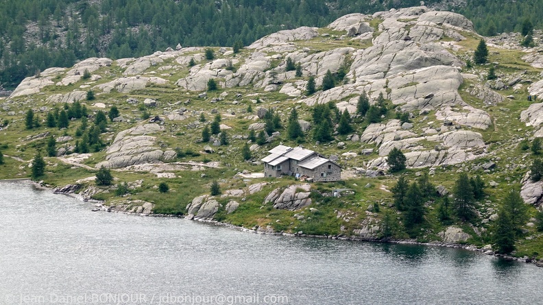Refuge des Merveilles (2130) au bord du Lac Long Supérieur (2120) 2020-08-03 965.JPG