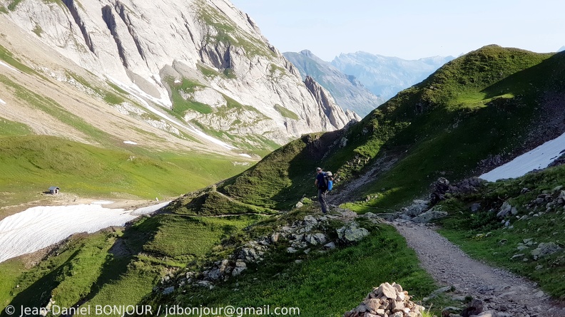 Au-dessus du Col du Bonhomme (2329) 2020-07-10 118b Cty.jpg