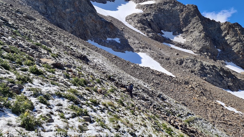 Montée sur le flanc Nord du Gélas 2021-07-14 442.jpg