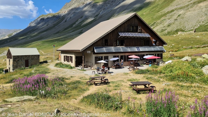 Refuge de L'Alpe de Villar-d'Arène FFCAM (2071) 2022-07-18 540.jpg