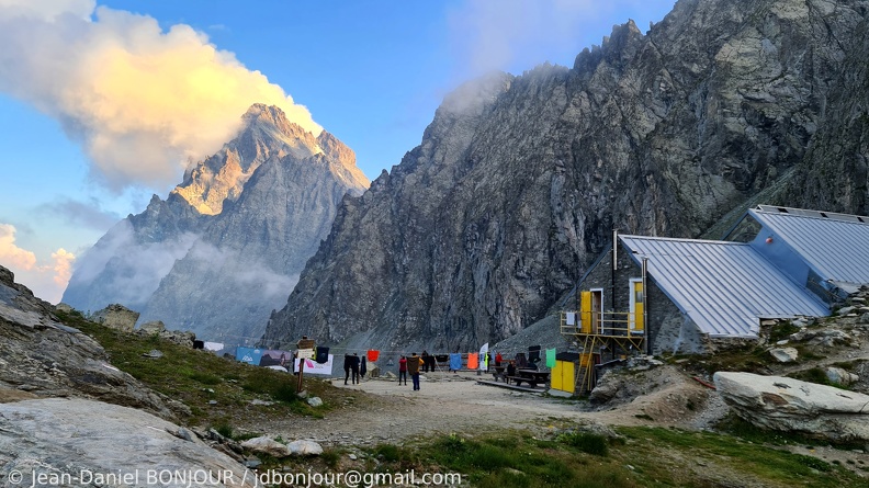 Rifugio Vitale Giacoletti CAI (2741) et Monte Viso (3841) 2022-07-26 341.jpg