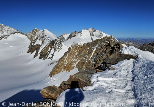 2025-08-08 174 Vue arrière